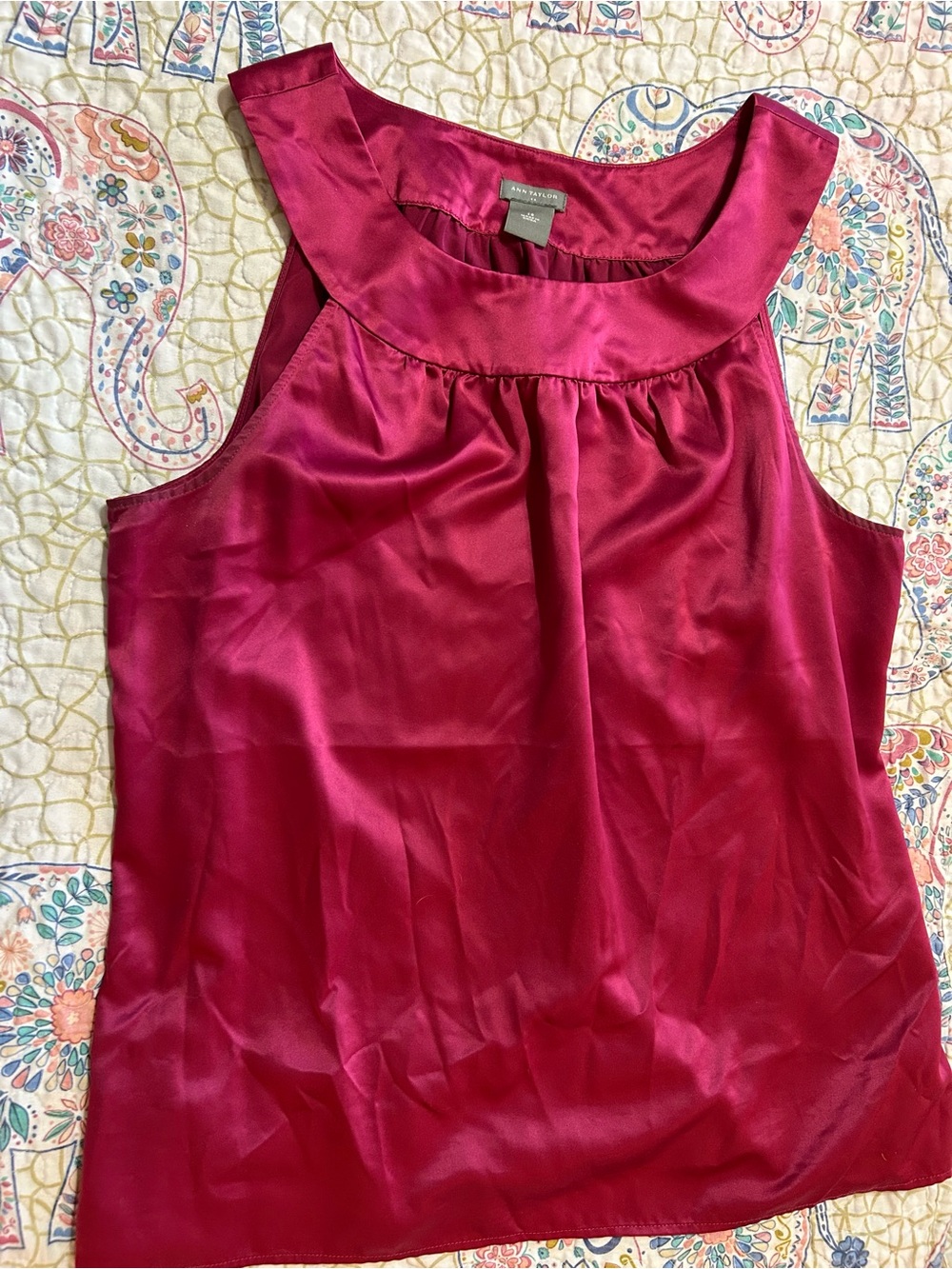 Ann Taylor Satin Scoop Neck Camisole in Deep Berry